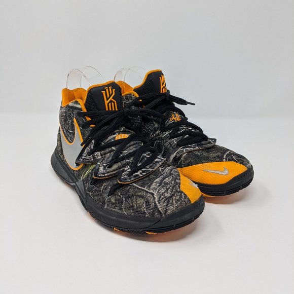 camo kyrie 5